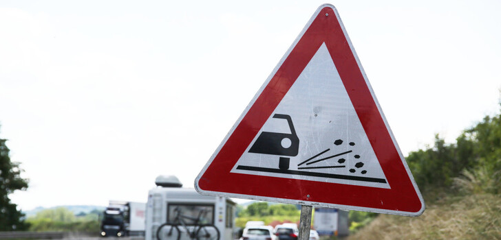 Enger Fahrstreifen im Baustellenbereich der A 4 zwischen der Anschlussstelle Bad Hersfeld und dem Kirchheimer Dreieck