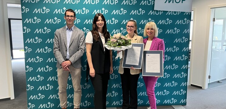 Michael Konow, Katharina Orf (Ausbilderin und Referentin für Personalmanagement und -entwicklung), Lena Giebisch, Marianne Reith (Geschäftsführung)