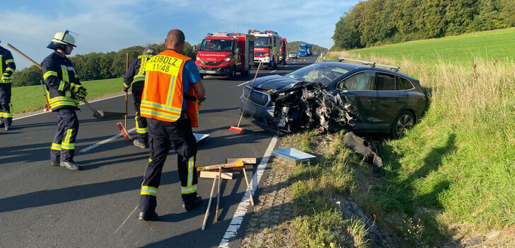 Unfall in der Gemeinde Eiterfeld: Mehrere Verletzte nach Zusammenstoß.