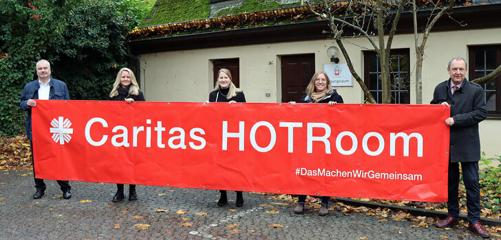 Caritasdirektor Juch, Regional-Geschäftsführerin Saradj, Fachbereichsleiterin „Spitzenverband, Soziales, Kommunikation“ Ann-Katrin Jehn, Soziale-Dienste-Referentin Nadine Schupp sowie Vorstand Ansgar Erb.