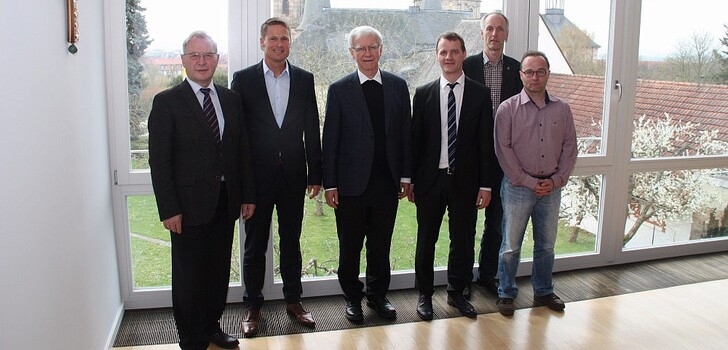 Rechtsdirektor Dr. Albert Post, VINTIN-Geschäftsführer Michael Datzer, Generalvikar Prof. Dr. Gerhard Stanke, login2work-Geschäftsführer Christian Krug sowie Martin Böhm und Andreas Spiegel von der EDV des Bistums.