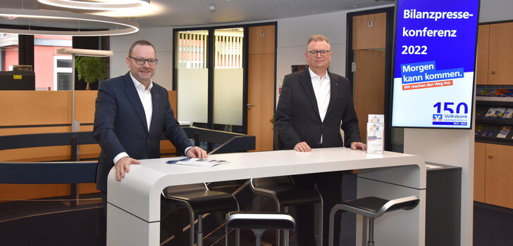 Links Norbert Lautenschläger (Vorstandsvorsitzender), rechts Alexander Schagerl (Vorstand)