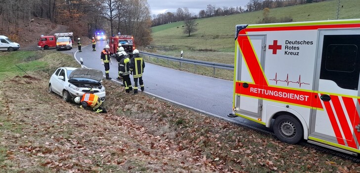 Am Dienstagnachmittag verunfallte eine Autofahrerin auf der K42 bei Ludwigsau-Tann