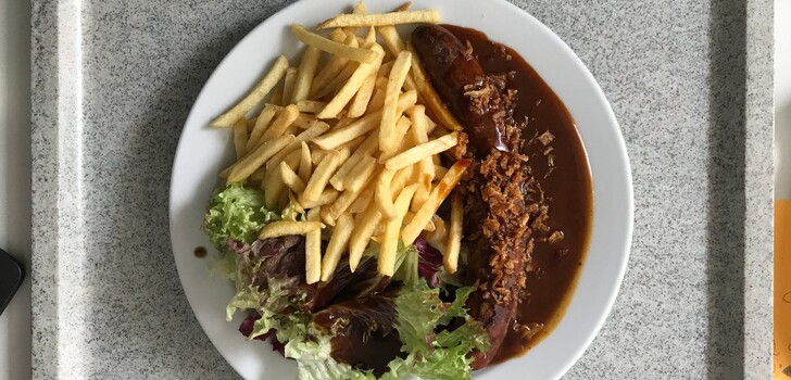 Bei dem Kantinenbetreiber Apetito verliert die Currywurst an Beliebtheit.